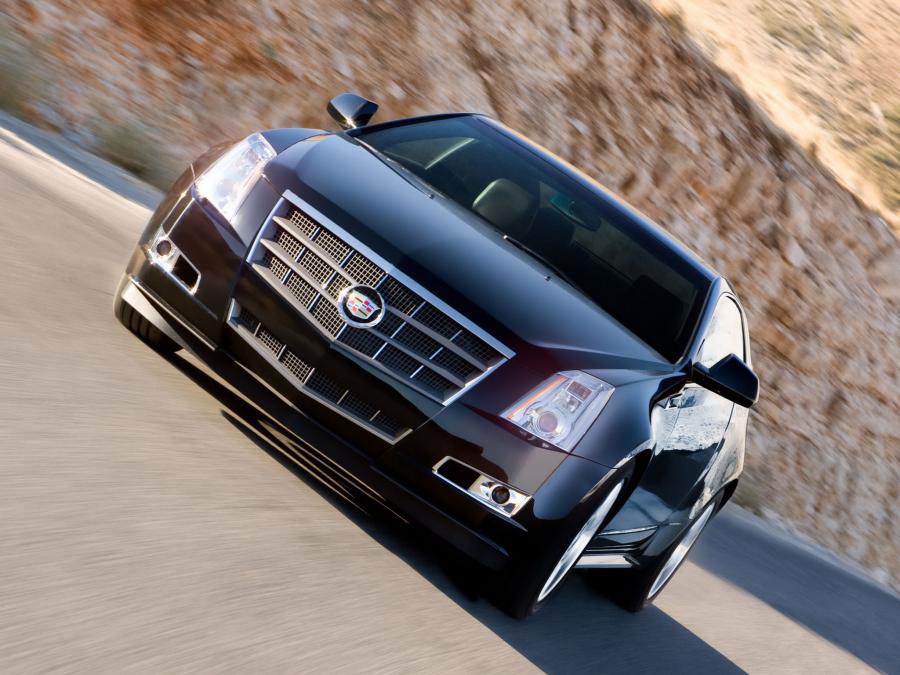  Cadillac CTS Coupe 2010 года  (фото 23 из 27)